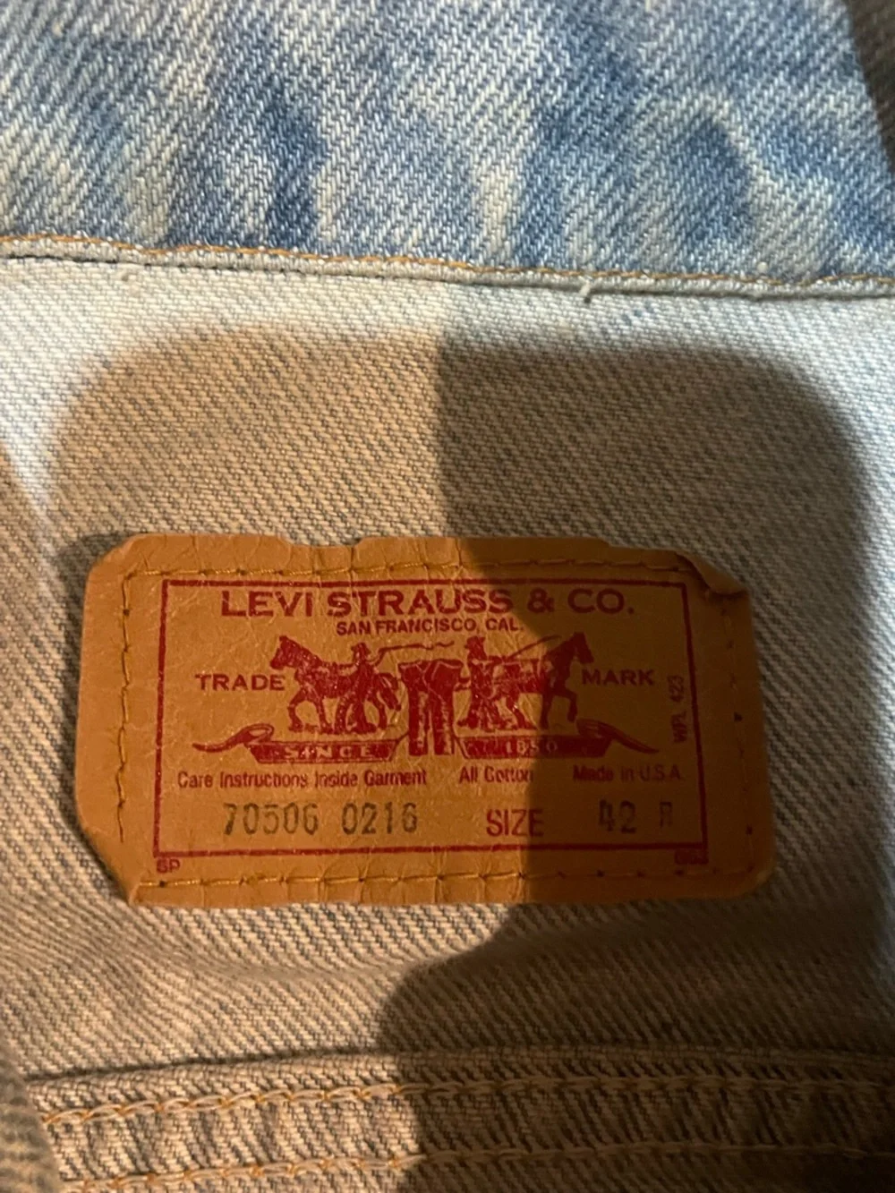 Vintage 1994 Hand-Painted Levi’s 70506 Trucker Jacket - Made in USA - Size 42 - Picture 2 of 6